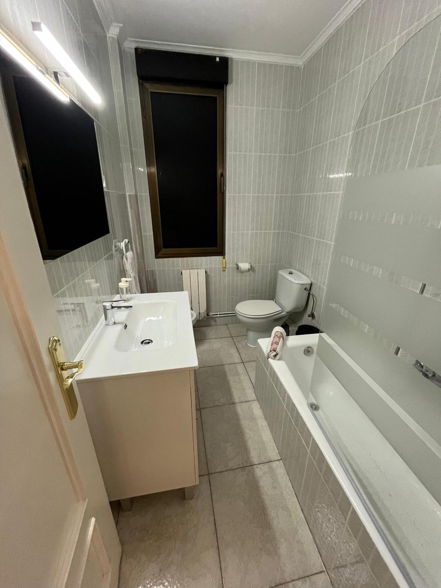 Apartmán Bilbao Centrico 2H Trauko2 Exteriér fotografie